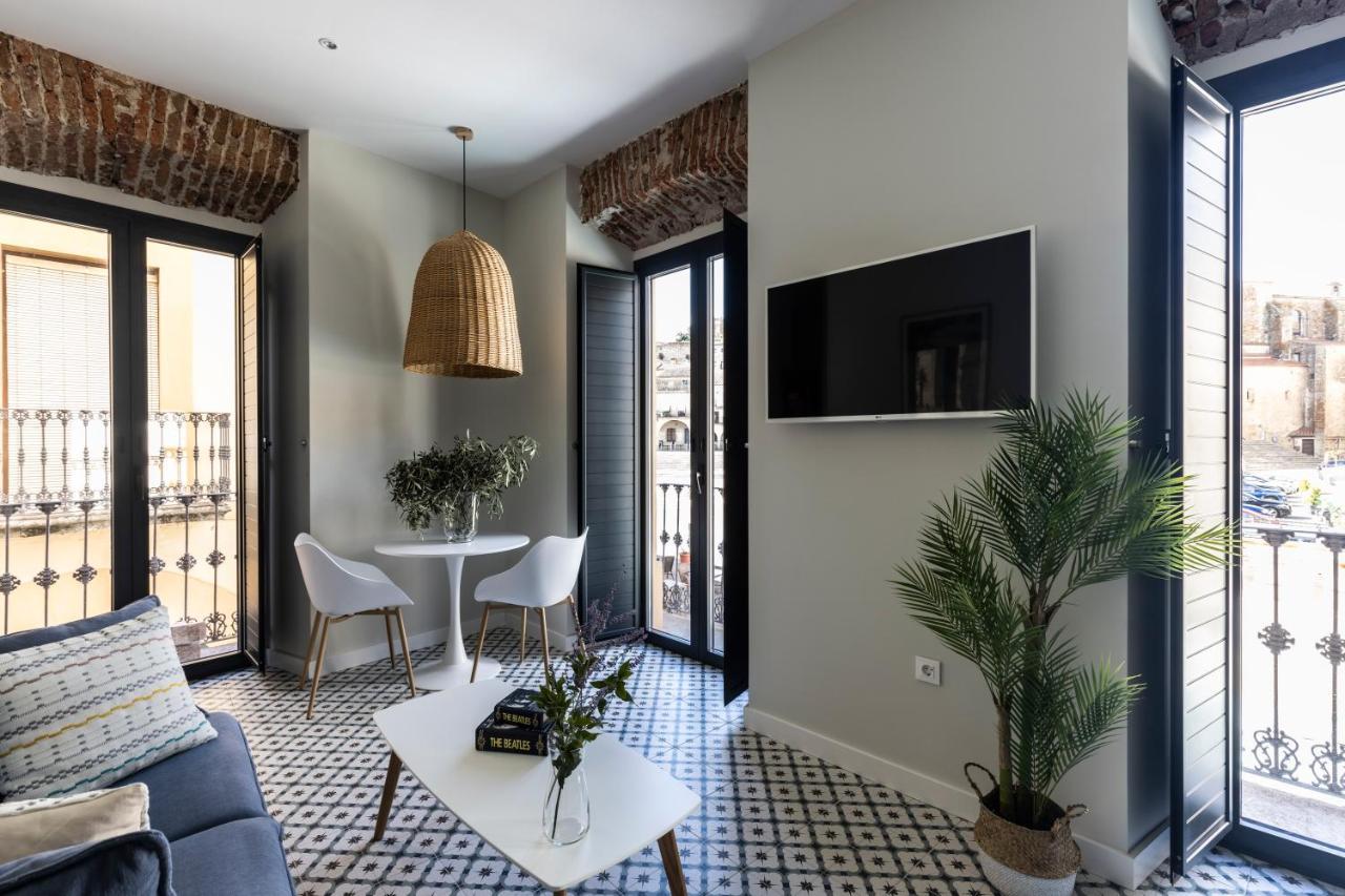 Apartamentos El Patio, Plaza Mayor ตรูคีโย ภายนอก รูปภาพ